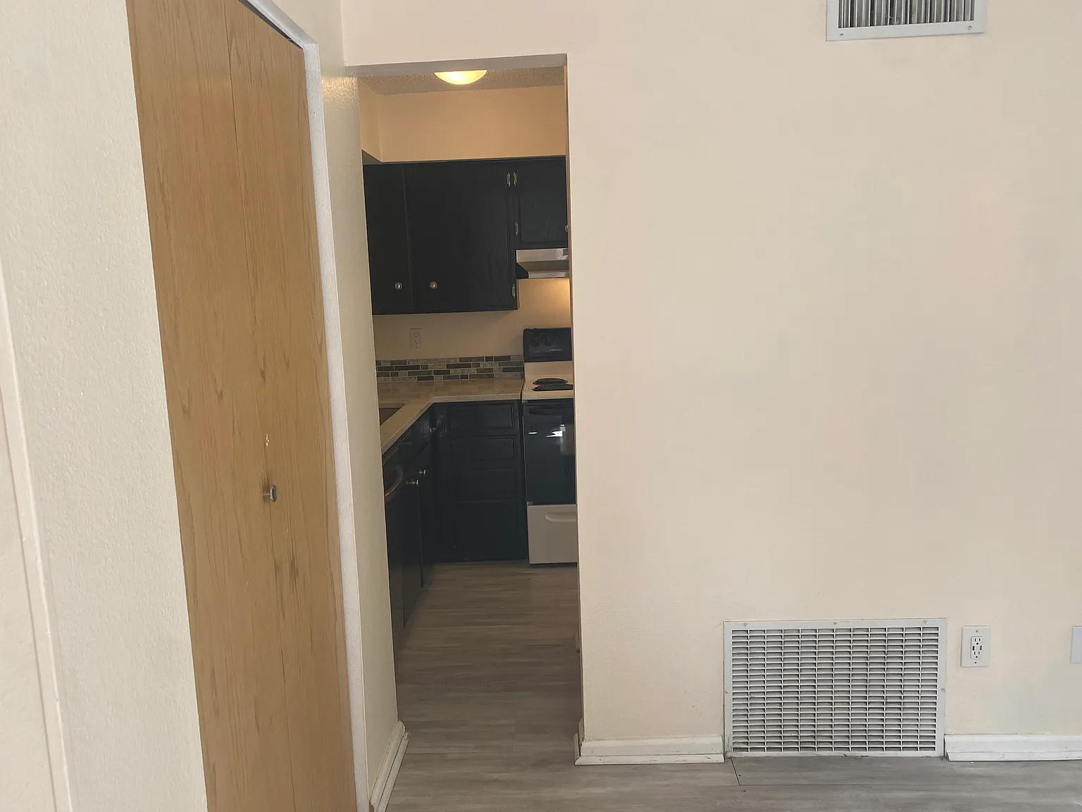 1 bed, 576 sqft, $1,295 — Photo 3