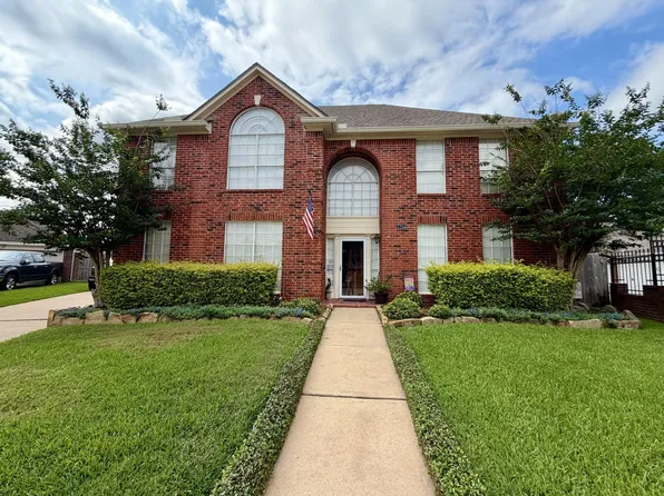 2214 Acadiana Ct, Seabrook, TX 77586