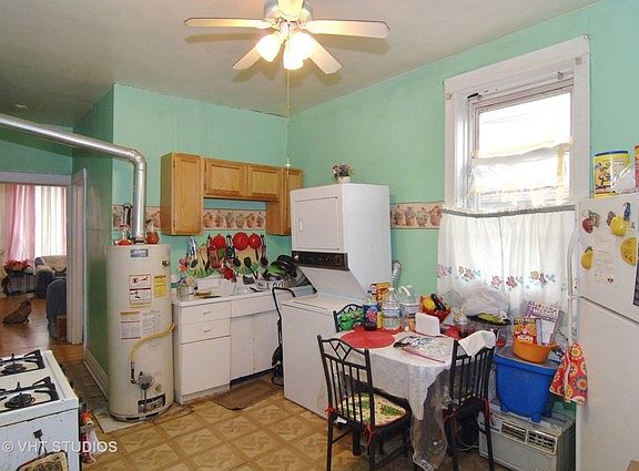 5th image of 2034 N Kedvale Ave