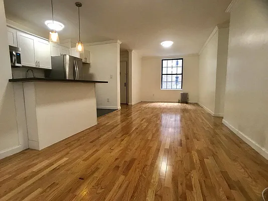 Rented by Bohemia Realty Group | media 16