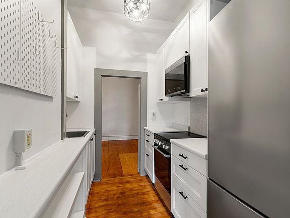 5th image of 160 N Main Street #4
