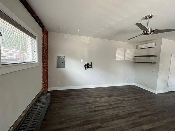 5th image of 2017 McKean St Floor 1