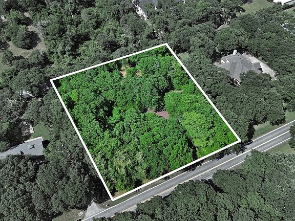 3rd image of 2101 Fawkes Ln