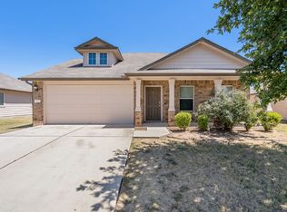533 Goddard, Kyle, TX 78640