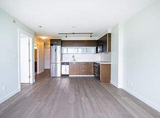 10777 University Dr #1805, Surrey, BC V3T 0E6