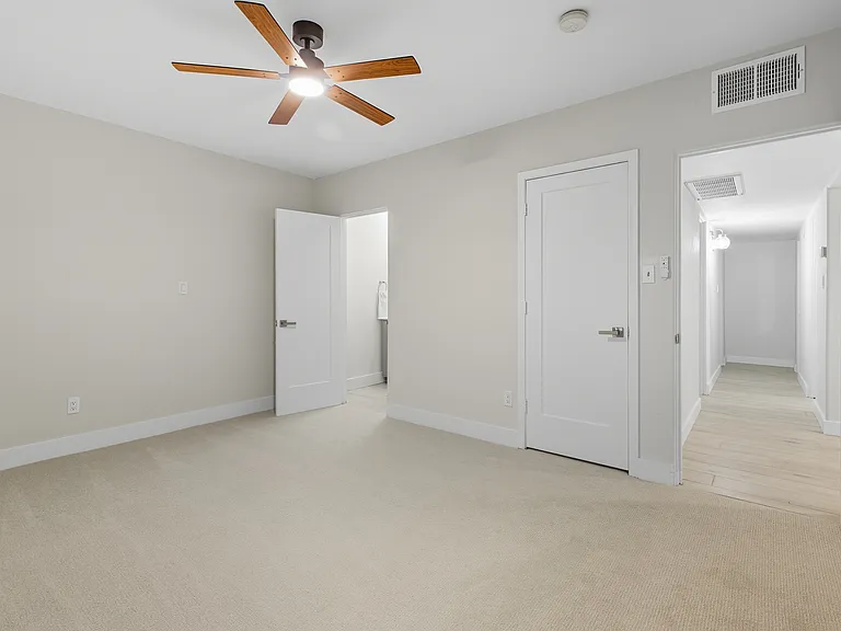 1630 E Catalina Dr — Photo 7