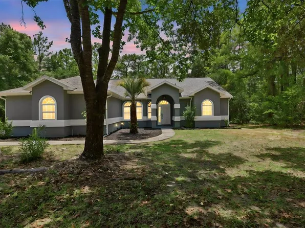 5042 N Peppermint Dr, Beverly Hills, FL 34465
