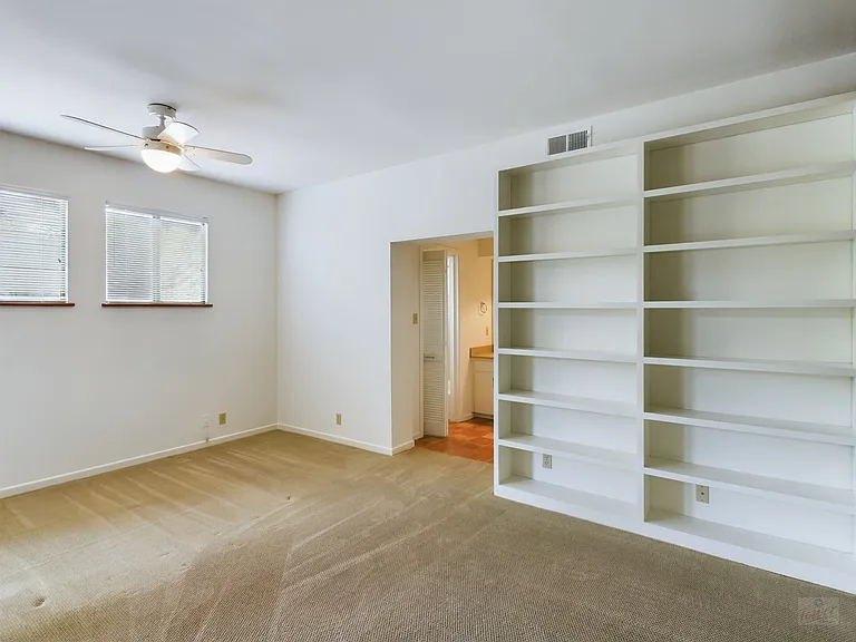 1735 Spyglass Dr — Photo 37