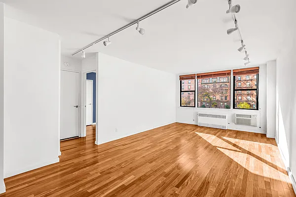 Sold by Sotheby's International Realty | media 13