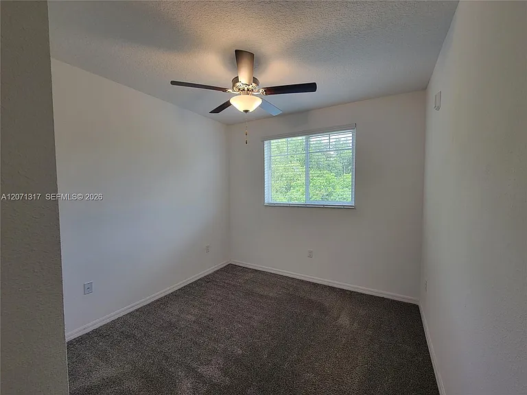 8247 Tanager Sq #301 — Photo 18