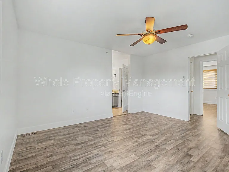 1330 S Monaco Street Pkwy #6 — Photo 13