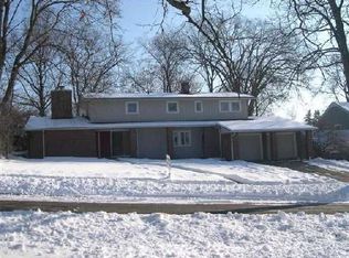 2305 Woodside Rd, Ann Arbor, MI 48104