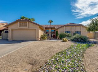33 S Riata Dr, Gilbert, AZ 85296