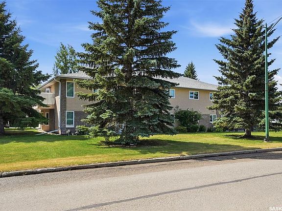 4th image of UNIT #2-105 6th AVENUE E