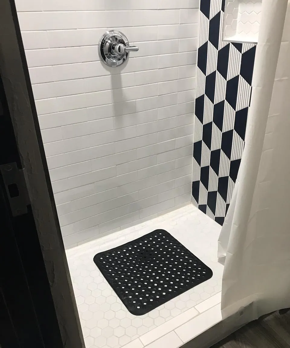 Studio, 173 sqft, $645 — Photo 4