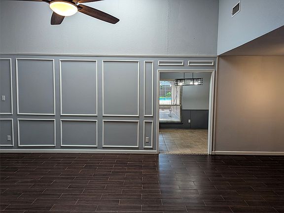 3rd image of 1816 Crooked Ln