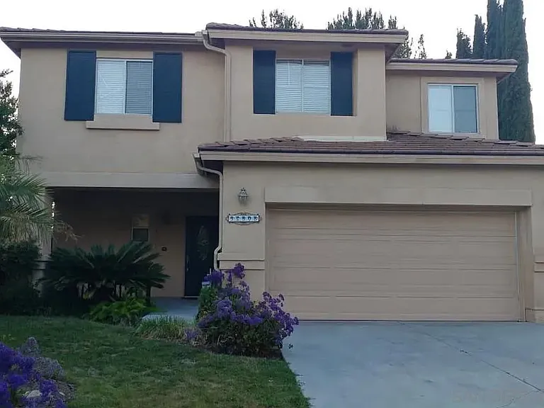 32808 Caserta Dr — Photo 1