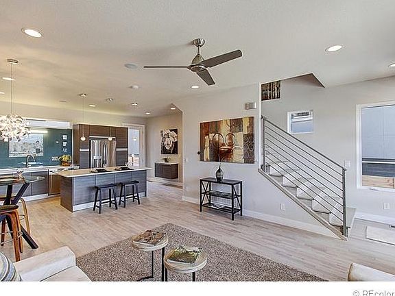 3rd image of 1734 N Lowell Blvd