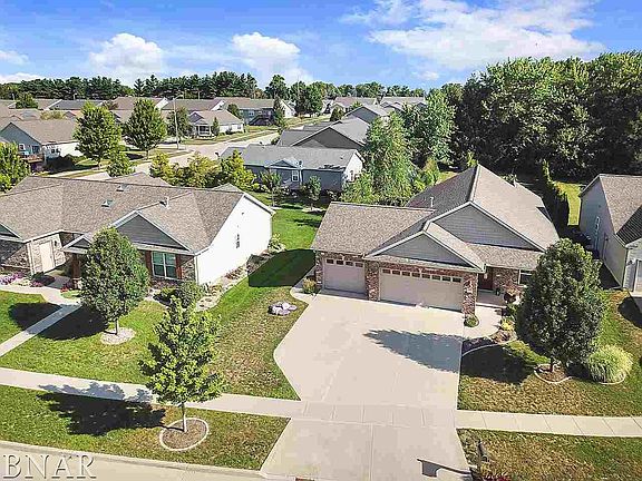 3rd image of 807 Witten Woods Dr