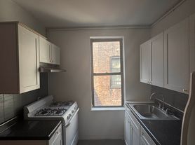 27 Audubon Ave, New York, NY