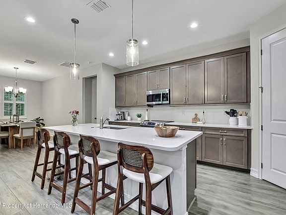 5th image of 6098 N Peardale Ter