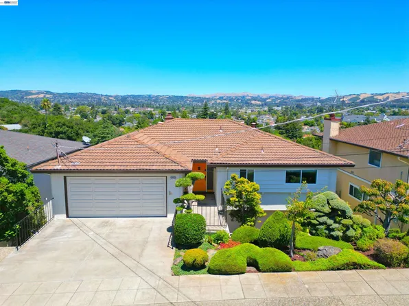 21714 Shadyspring Rd, Castro Valley, CA 94546
