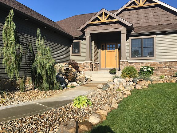 2nd image of 59519 Grandview Ct