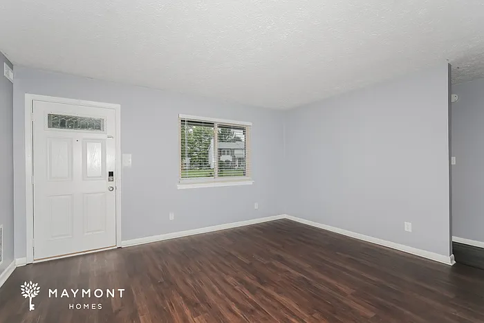 1233 Plymouth Rock Way — Photo 3