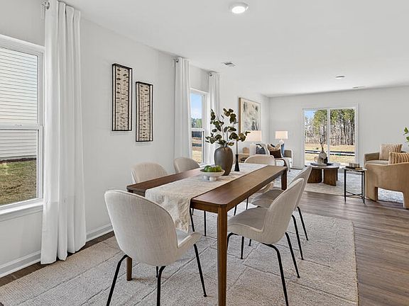 3rd image of 295 Palm Drive