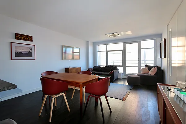 Rented by Luxus Manhattan Realty | media 4
