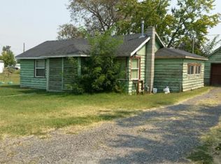 230 N Wayne St, Stanfield, OR 97875