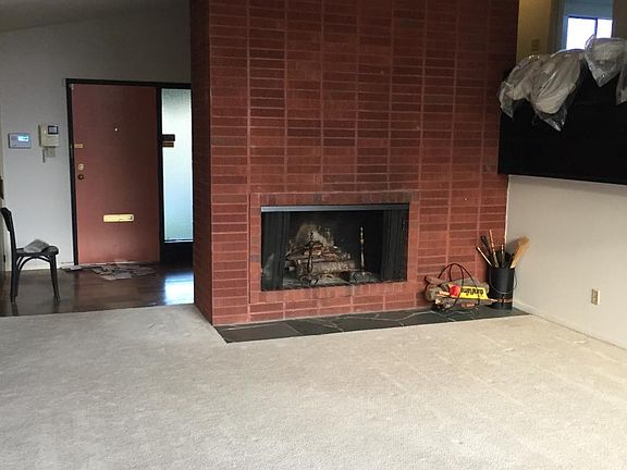 2nd image of 4115 N Mason Ave