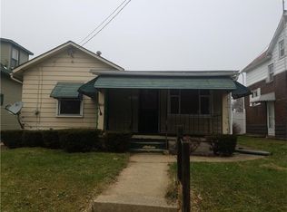 1202 French St, Farrell, PA 16121