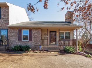 408 Hill Rd, Nashville, TN 37220