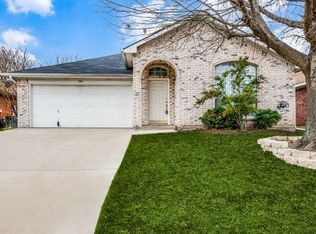 3165 Walingford Dr, Grand Prairie, TX 75052