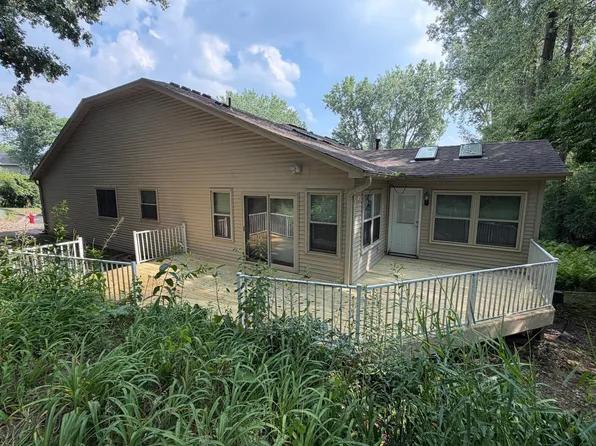 901 Oakwood Heights Cir #7, Saint Paul, MN 55123