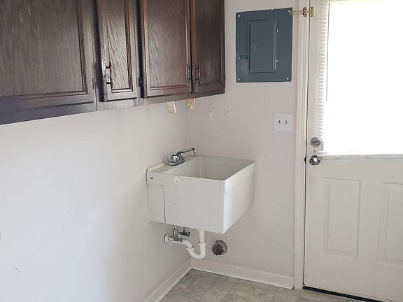 4th image of 5226 Ogilvie Ave