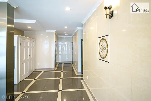 Sold by inSpirou Group | media 1