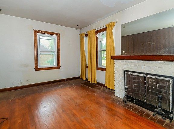5th image of 3123 Charles St