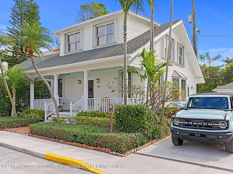 Explore the Charm of 256 Park Ave, Palm Beach, FL