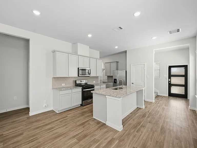 21106 Armstrong County Dr — Photo 12