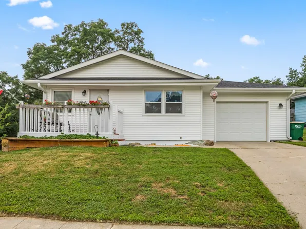 1001 S Buxton St, Indianola, IA 50125