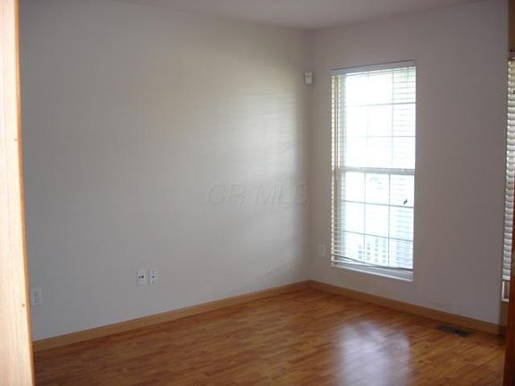 3rd image of 12785 Saratoga Ln