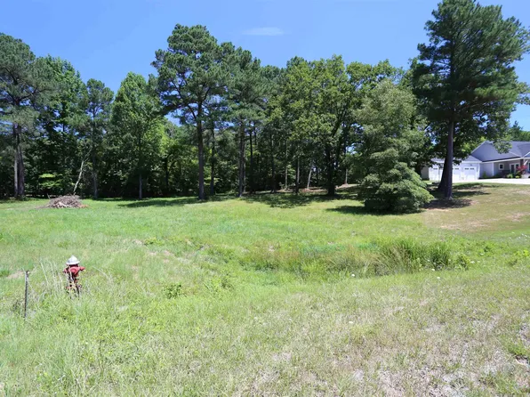 14 Pine View Dr, Benton, KY 42025