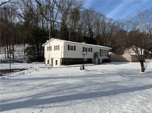 8 Weaver Creek Rd, Painted Post, NY 14870