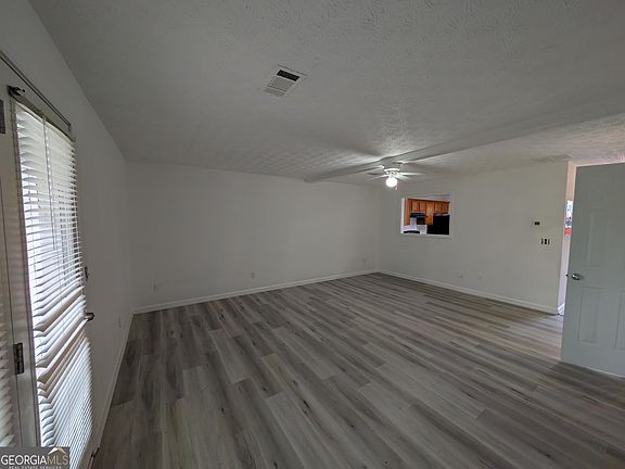 4th image of 4351 Logan Way