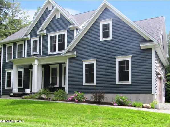 2 Cannon Royal Drive, Saratoga Springs, NY 12866