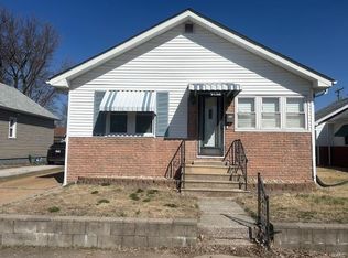217 E Jennings Ave, Wood River, IL