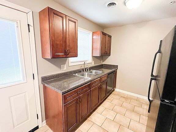 3rd image of 306 Rowand Ct Unit A
