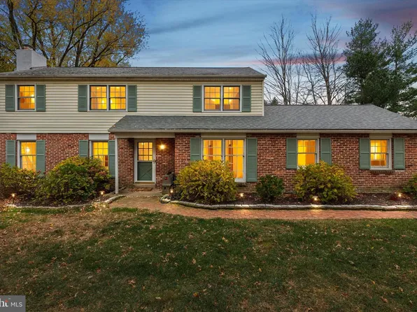 685 Hopewell Rd, Downingtown, PA 19335